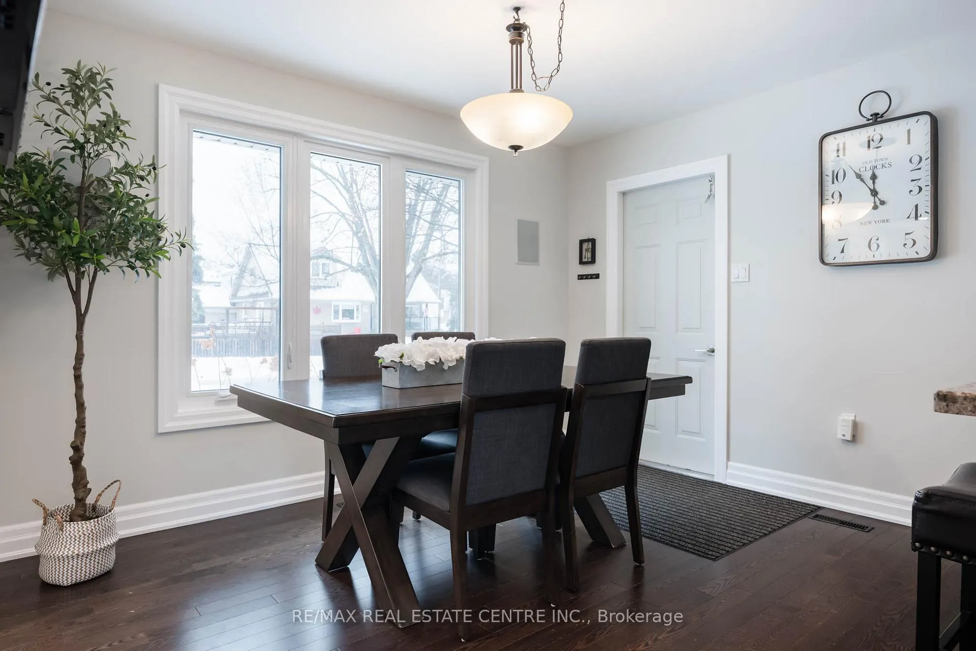 Photo 17 of 35 Treleaven Drive, Brampton, Brampton South — HOMEH
