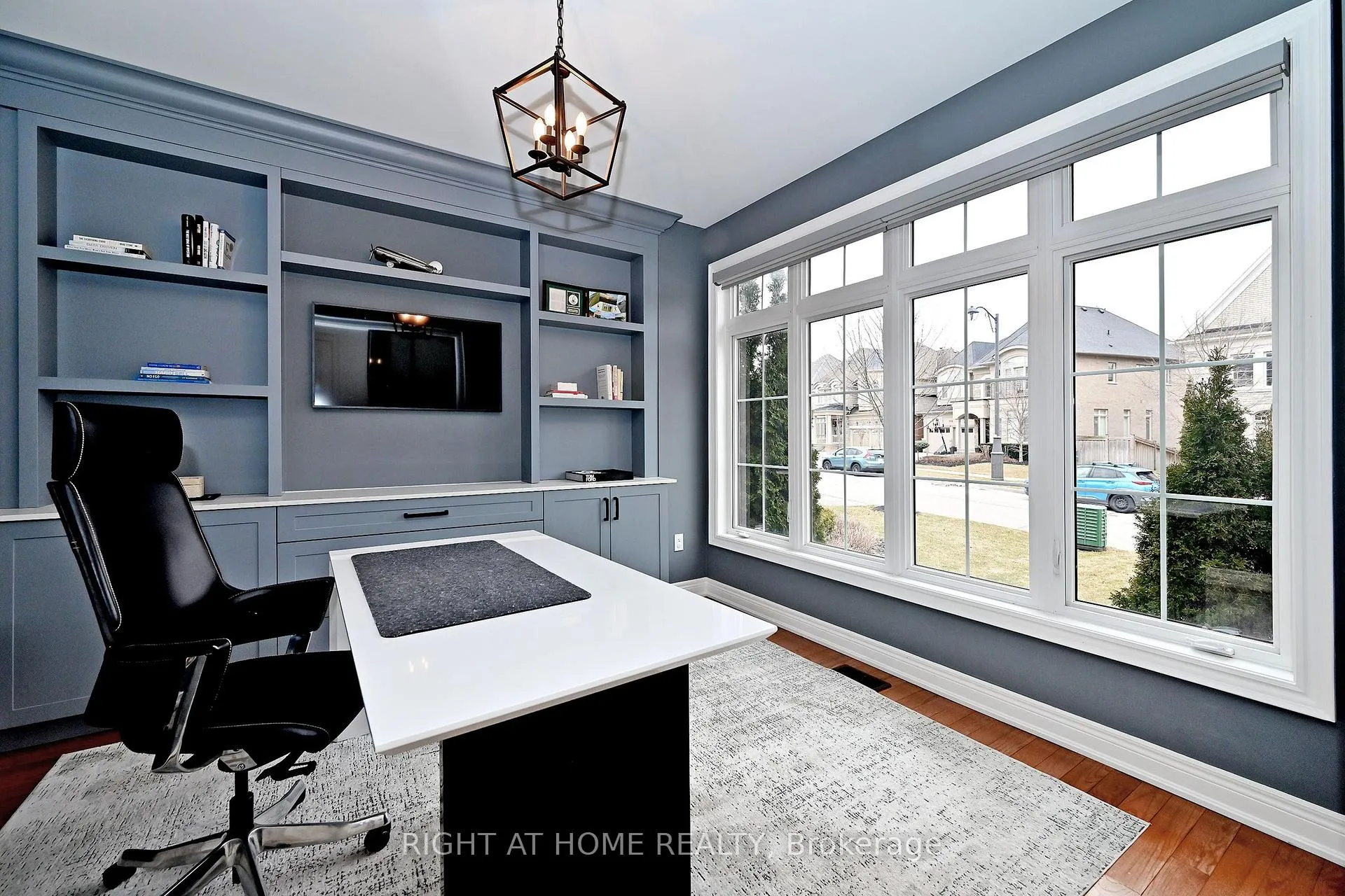 Photo 7 of 95 Vines Place, Aurora, Bayview Southeast — HOMEH