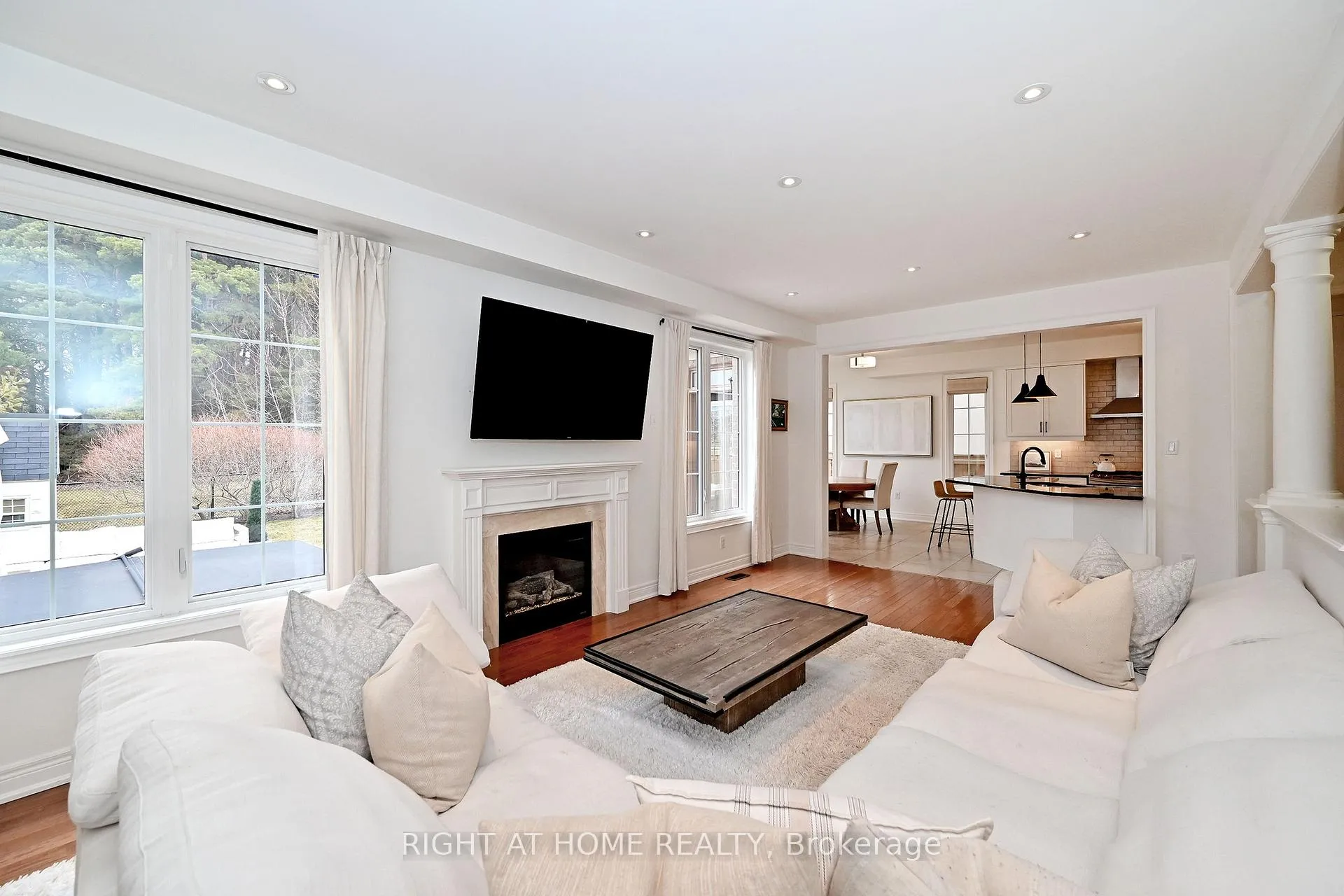 Photo 15 of 95 Vines Place, Aurora, Bayview Southeast — HOMEH