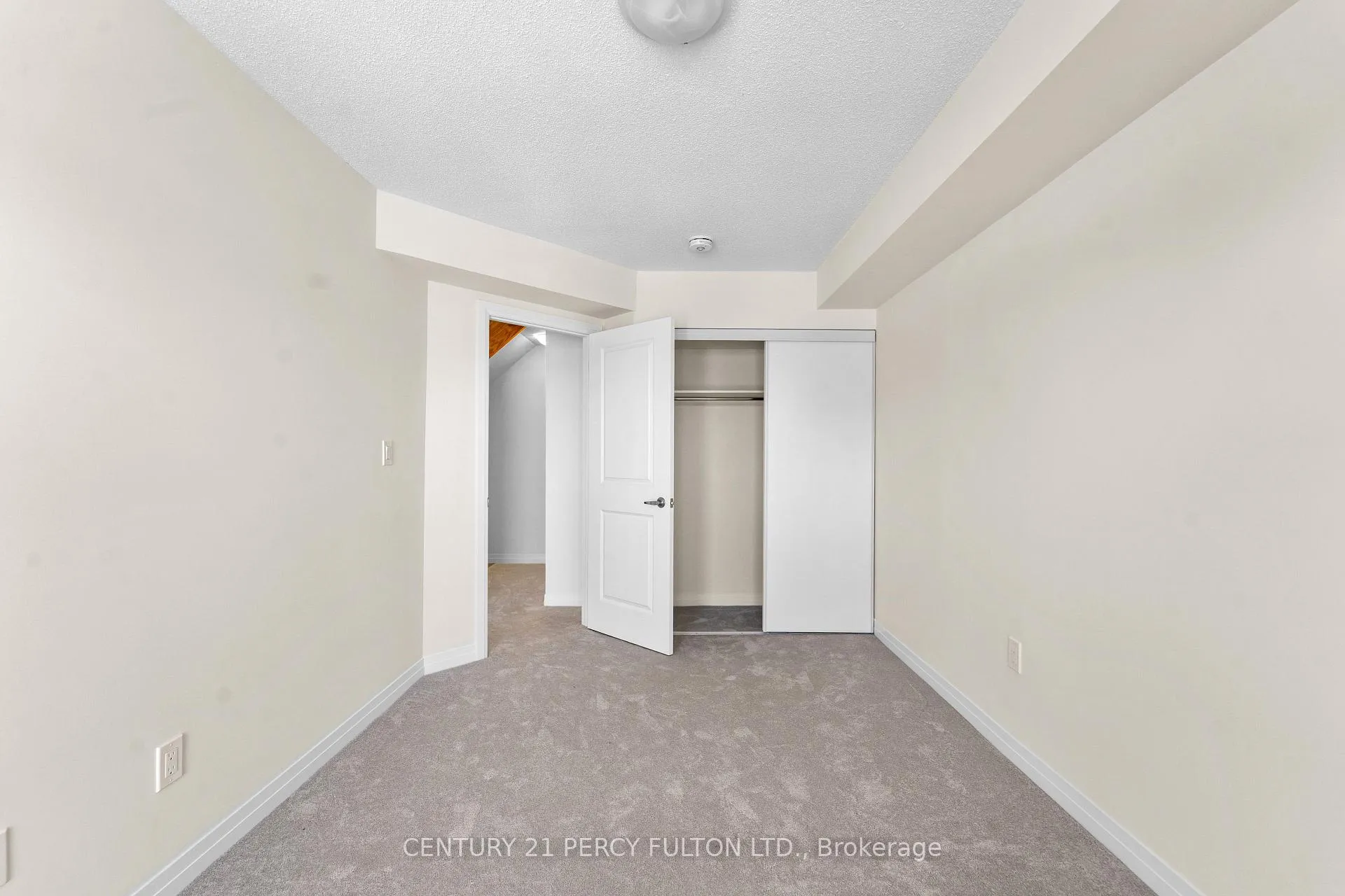Photo 11 of Unit 15, 10 Liben Way E, Scarborough, Malvern — HOMEH