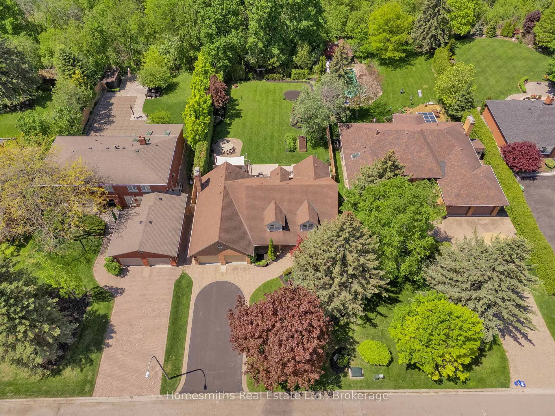 Photo 1 of 14 Hanover Court, Whitby, Lynde Creek — HOMEH