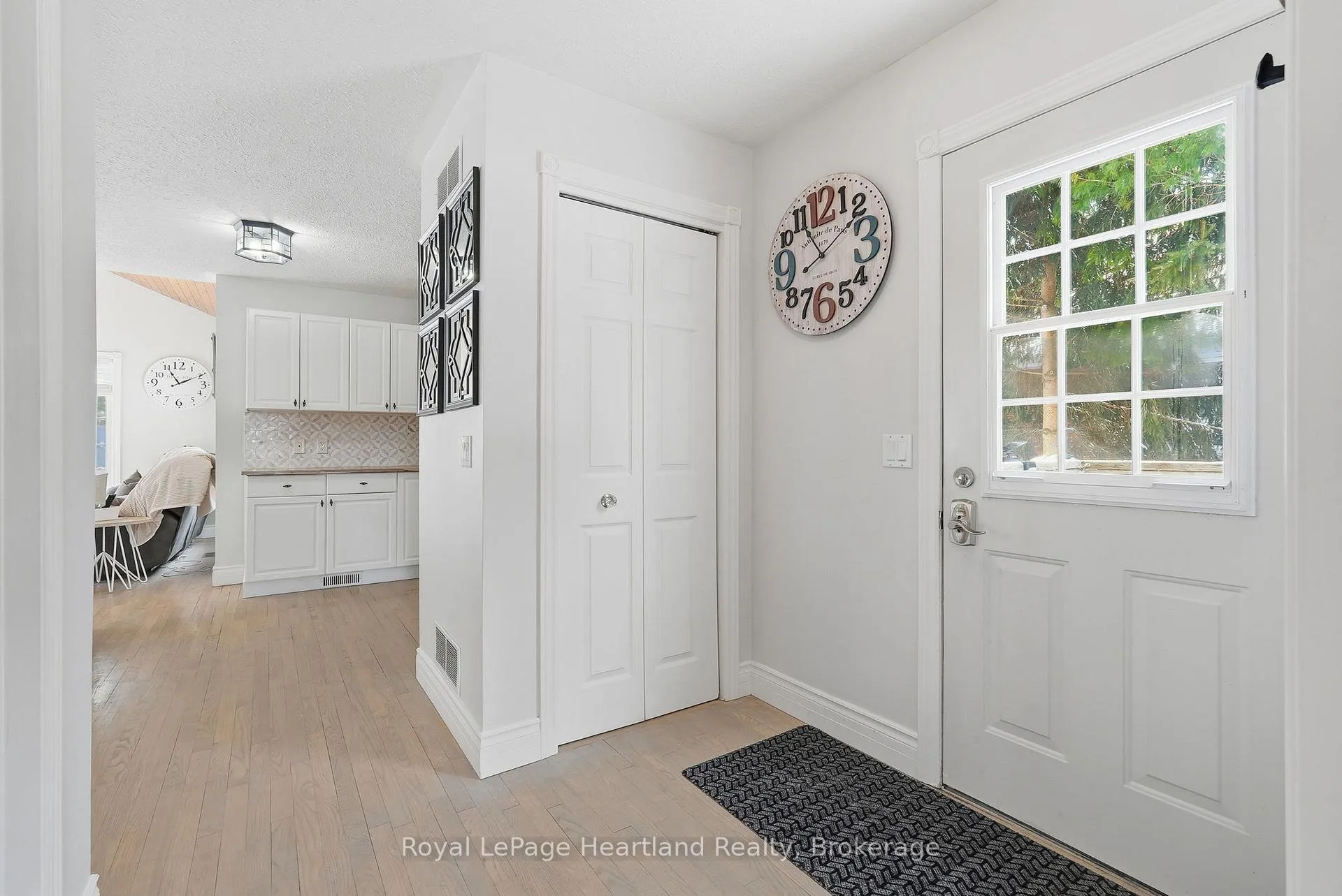 Photo 15 of 25 John Street W, Minto — HOMEH