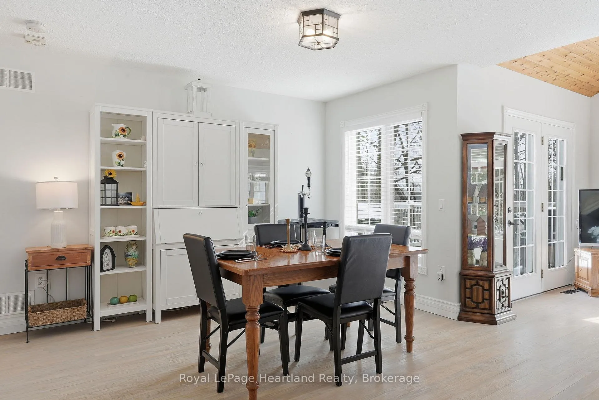 Photo 24 of 25 John Street W, Minto — HOMEH