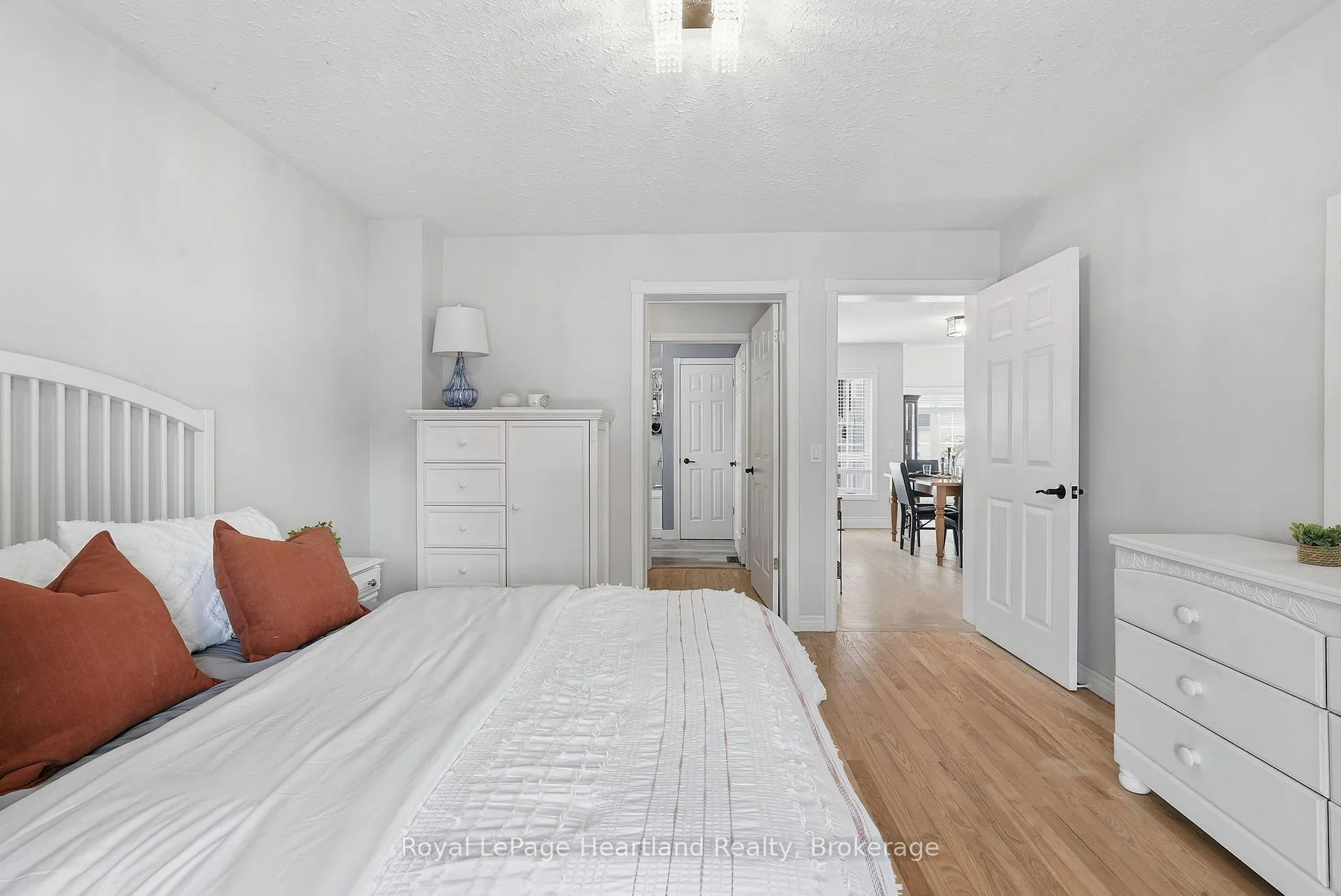 Photo 29 of 25 John Street W, Minto — HOMEH