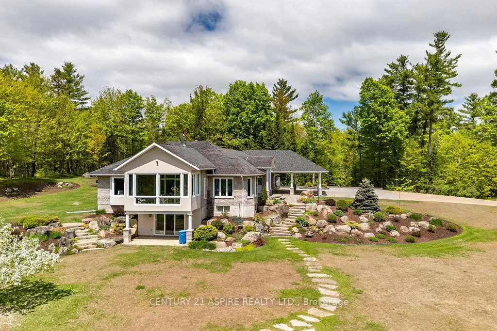Photo 5 of 393 Portage Road, Petawawa — HOMEH