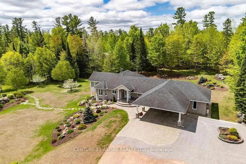 Photo 11 of 393 Portage Road, Petawawa — HOMEH