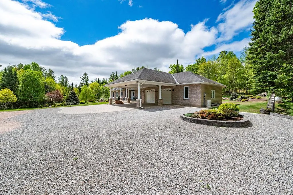 Photo 12 of 393 Portage Road, Petawawa — HOMEH