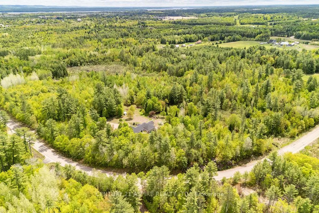 Photo 15 of 393 Portage Road, Petawawa — HOMEH