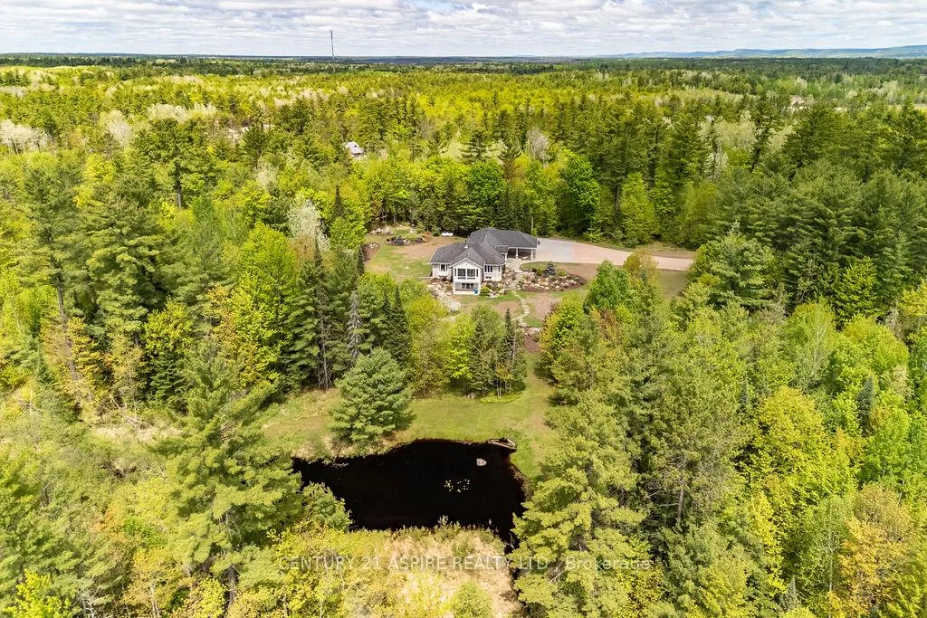 Photo 16 of 393 Portage Road, Petawawa — HOMEH