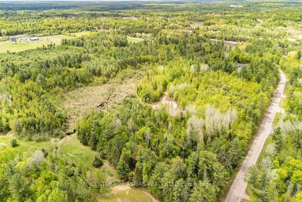 Photo 17 of 393 Portage Road, Petawawa — HOMEH