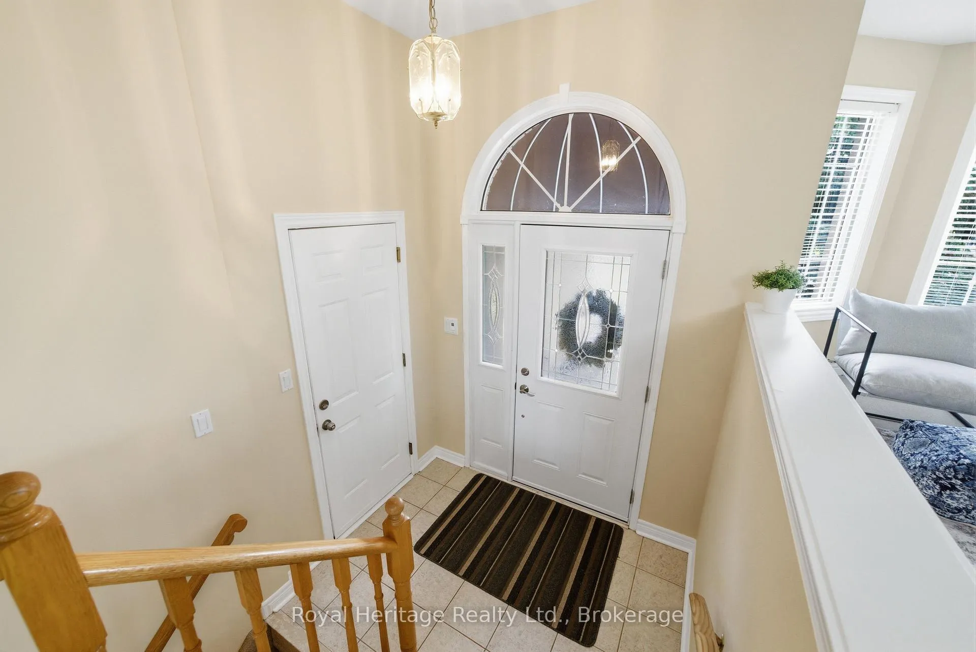 Photo 6 of 90 Bloom Avenue, Clarington, Newcastle — HOMEH