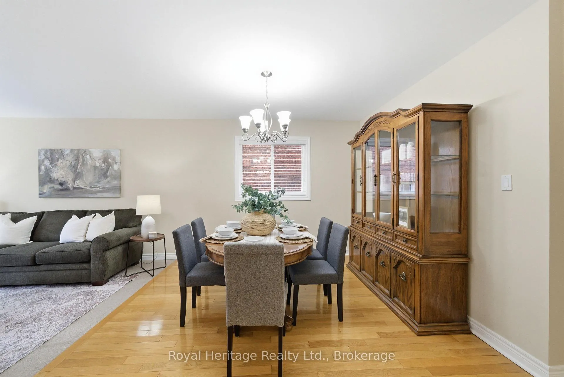 Photo 12 of 90 Bloom Avenue, Clarington, Newcastle — HOMEH