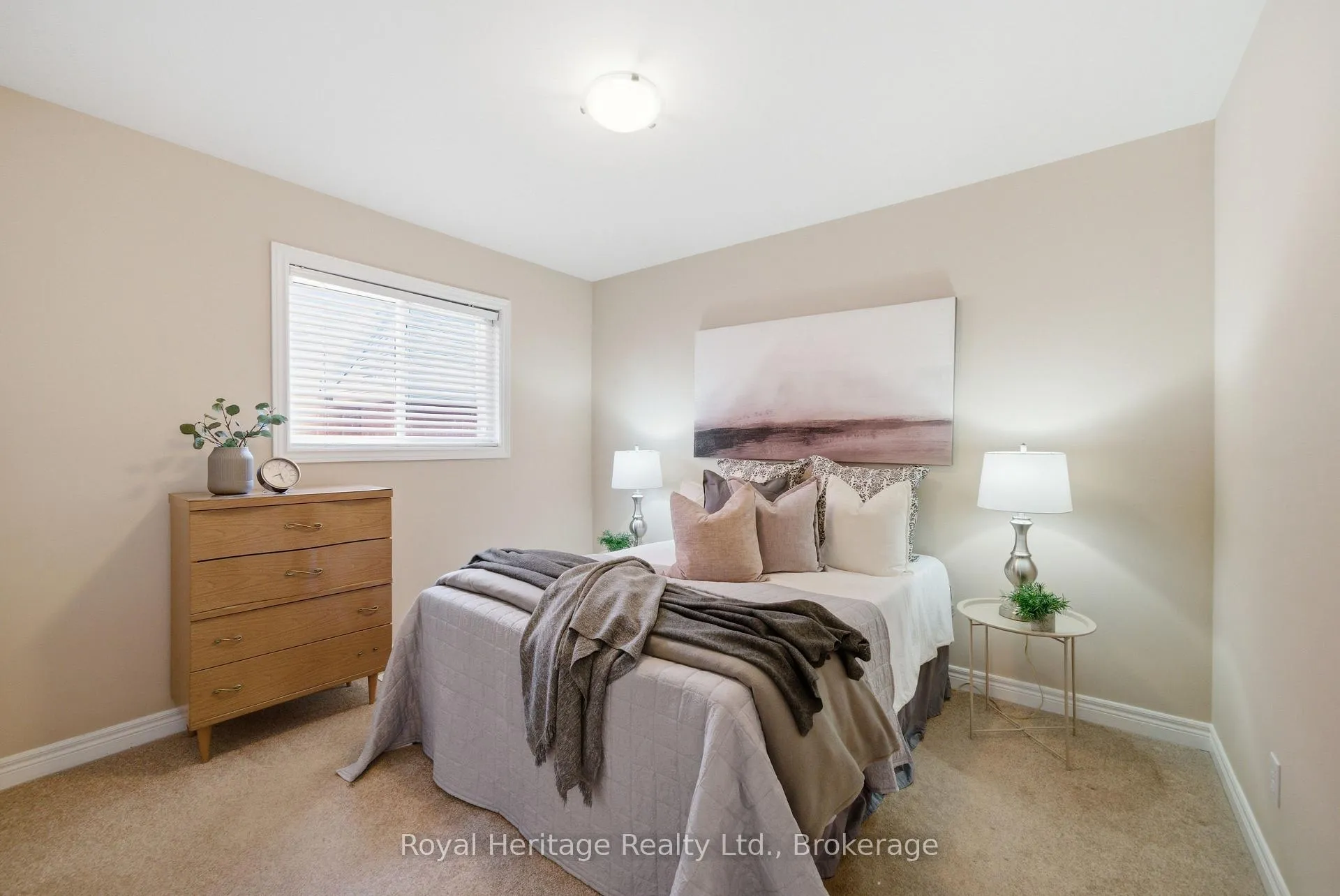 Photo 19 of 90 Bloom Avenue, Clarington, Newcastle — HOMEH