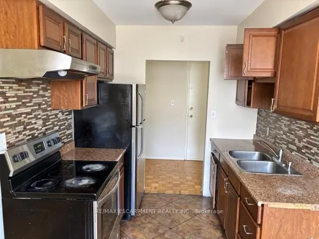 Photo 2 of Unit 1, 2205 King Street E, Hamilton, Glenview — HOMEH
