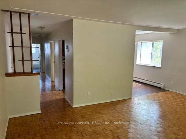 Photo 5 of Unit 1, 2205 King Street E, Hamilton, Glenview — HOMEH