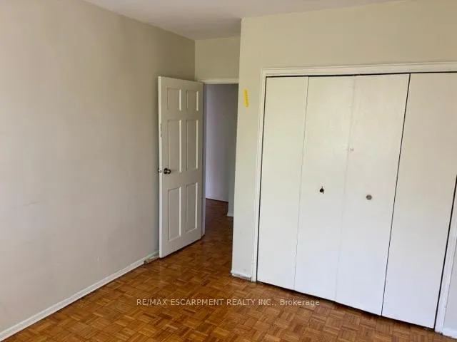Photo 7 of Unit 1, 2205 King Street E, Hamilton, Glenview — HOMEH
