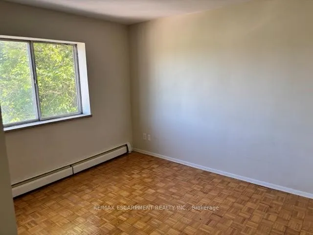 Photo 9 of Unit 1, 2205 King Street E, Hamilton, Glenview — HOMEH