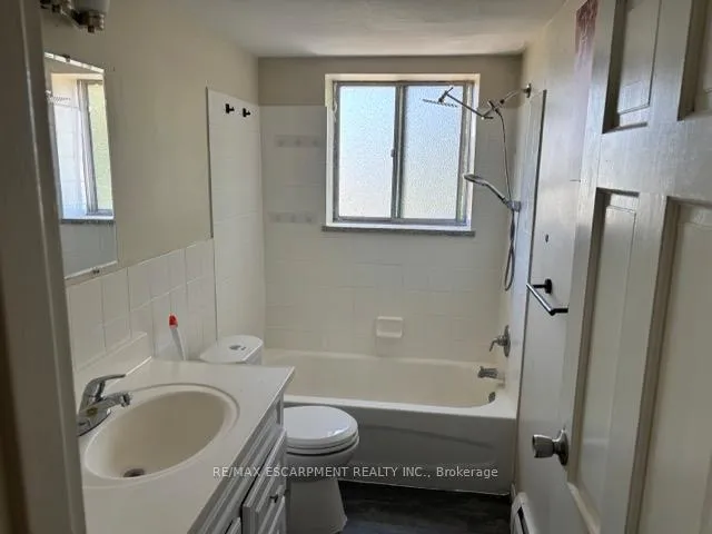 Photo 10 of Unit 1, 2205 King Street E, Hamilton, Glenview — HOMEH