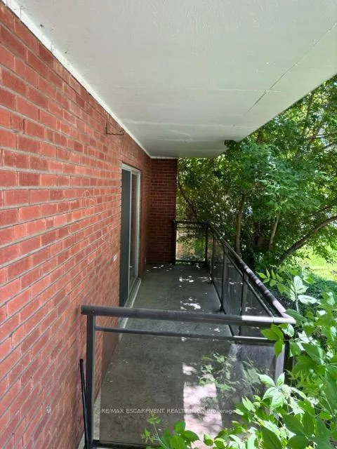 Photo 13 of Unit 1, 2205 King Street E, Hamilton, Glenview — HOMEH