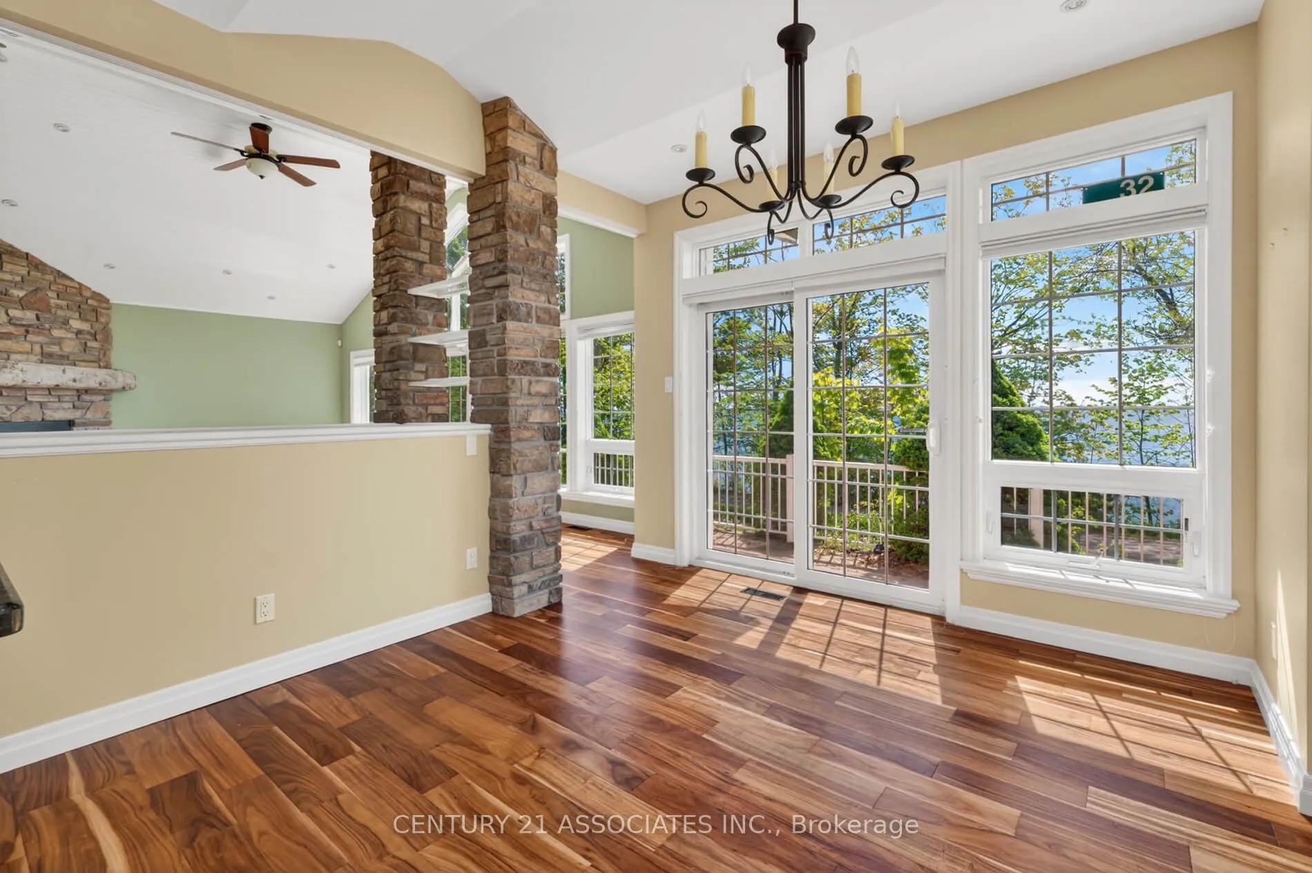 Photo 4 of 32 Myrtle Avenue, Oro-Medonte, Hawkestone — HOMEH