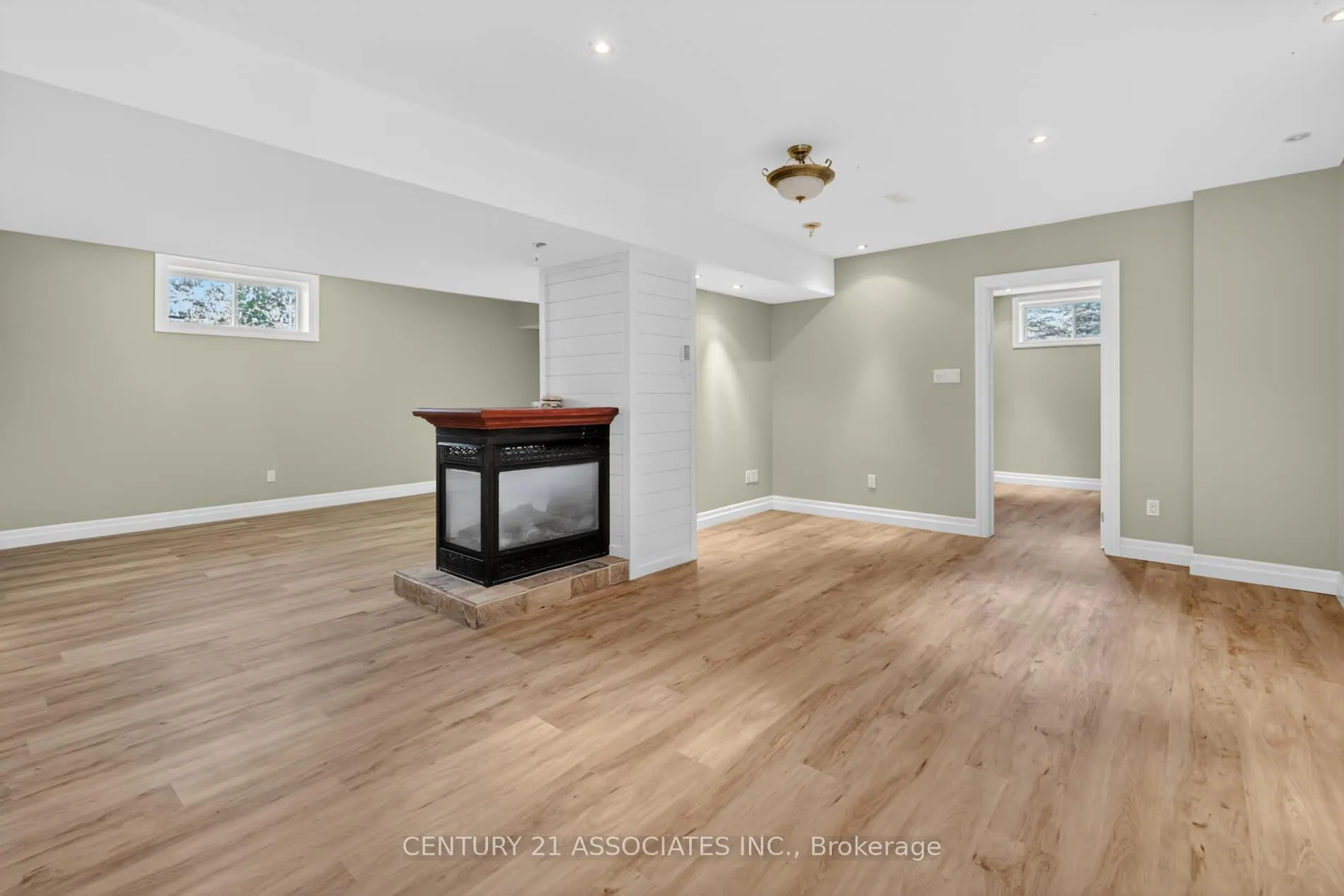Photo 29 of 32 Myrtle Avenue, Oro-Medonte, Hawkestone — HOMEH
