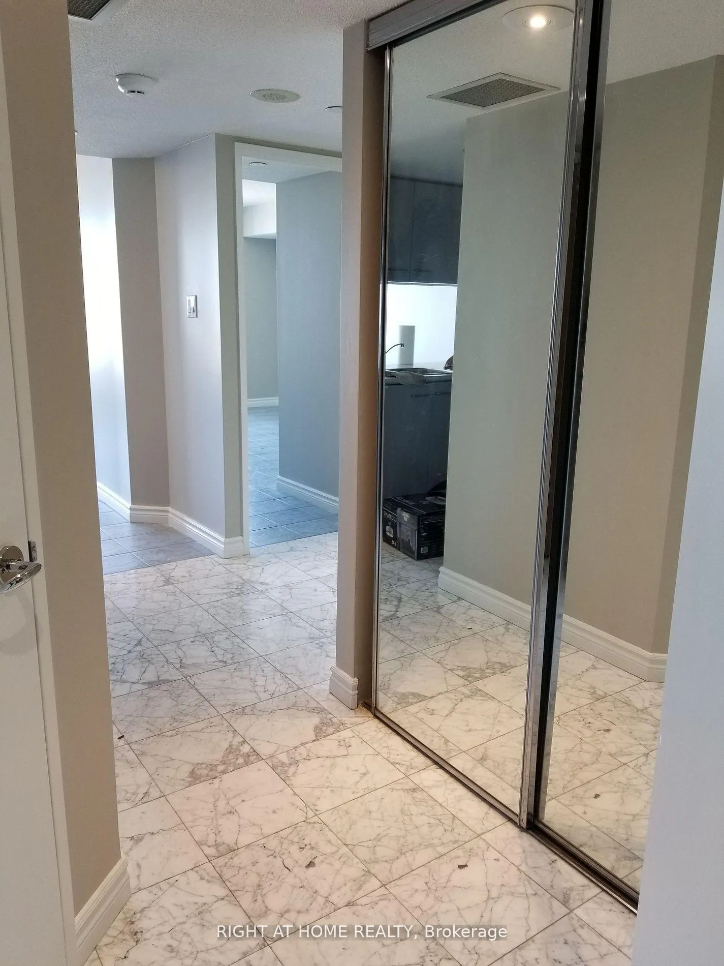 Photo 7 of Unit 3206, 38 Elm Street, Toronto, Bay Street Corridor — HOMEH