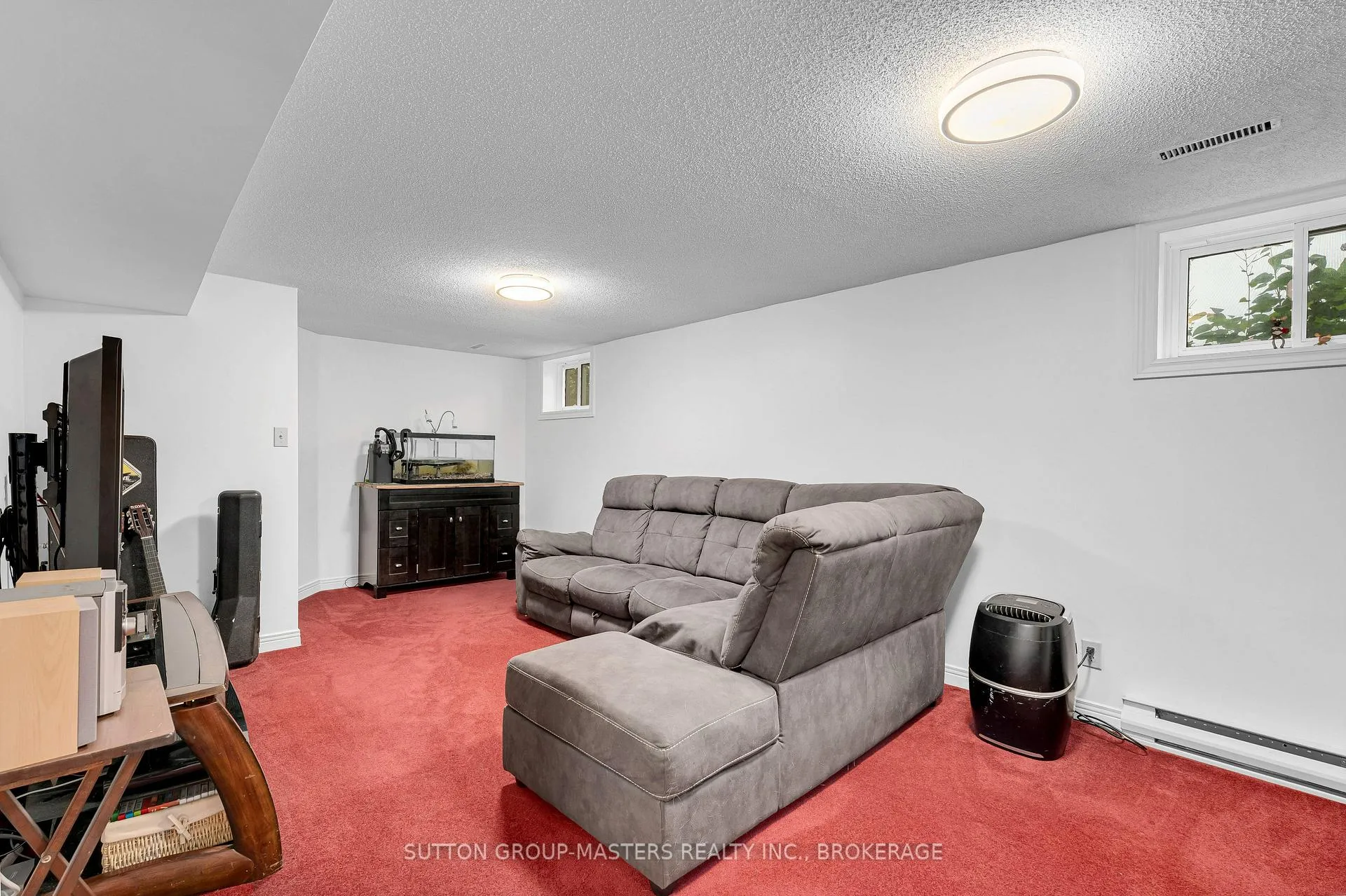 Photo 36 of 11 Douglas Avenue, Kingston, East of Sir John A. Blvd — HOMEH