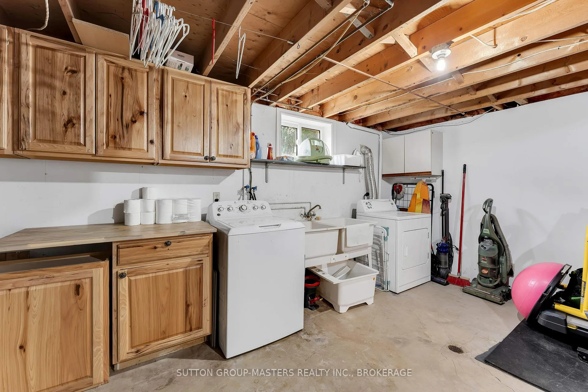 Photo 40 of 11 Douglas Avenue, Kingston, East of Sir John A. Blvd — HOMEH