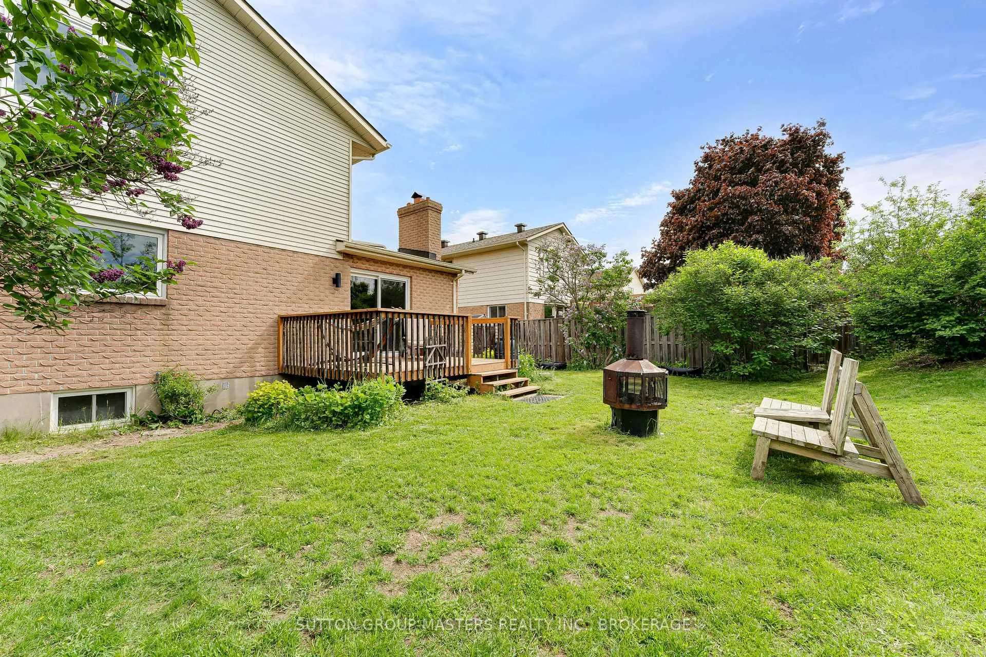 Photo 43 of 11 Douglas Avenue, Kingston, East of Sir John A. Blvd — HOMEH