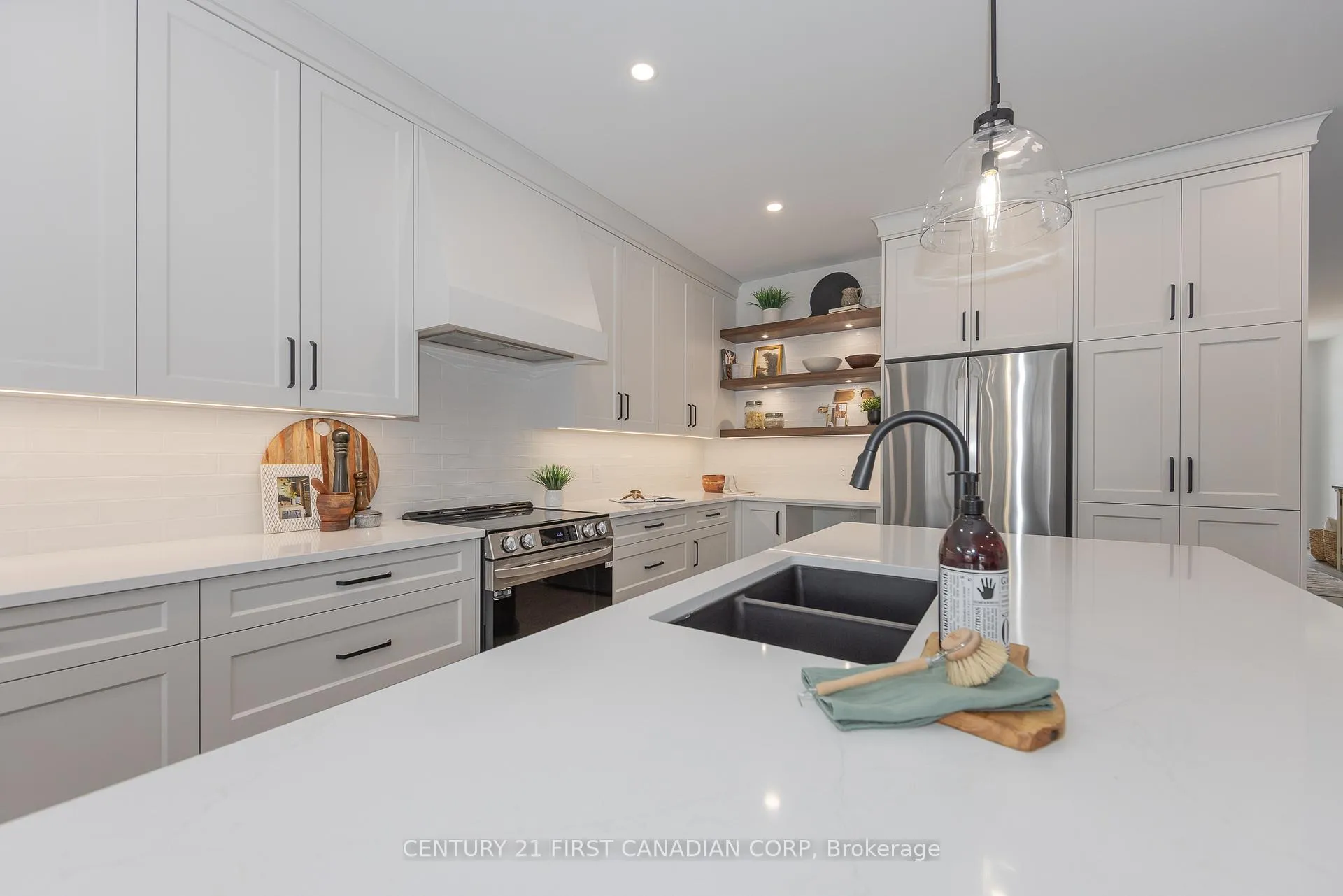 Photo 9 of 4398 Green Bend Road, London, South V — HOMEH