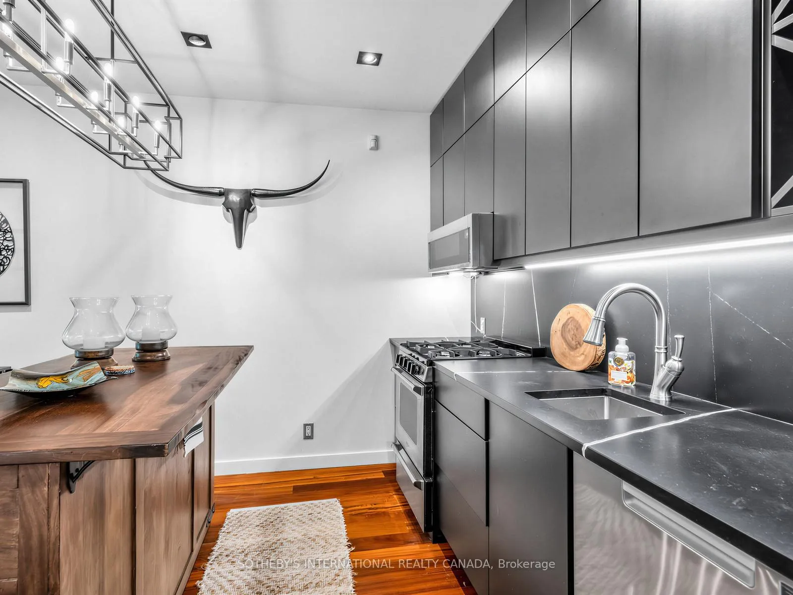 Photo 9 of 30 Regal Road, Toronto, Wychwood — HOMEH