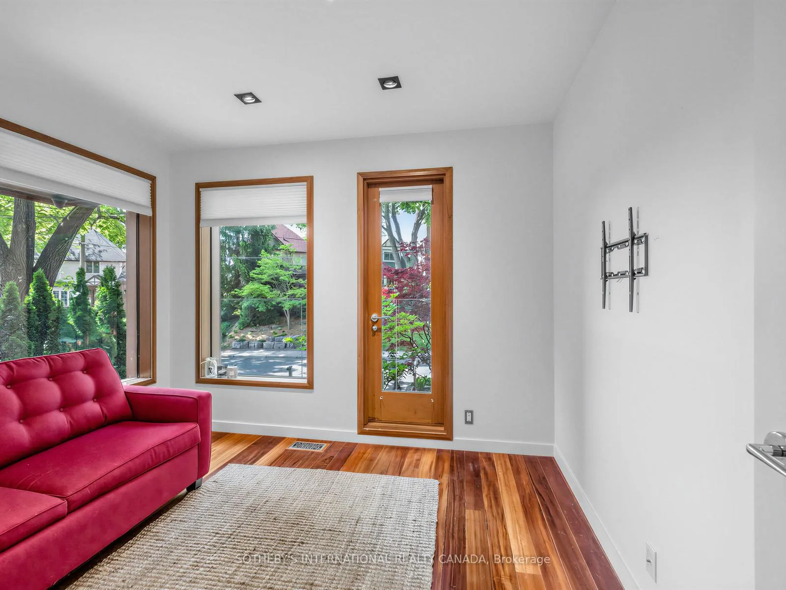 Photo 10 of 30 Regal Road, Toronto, Wychwood — HOMEH