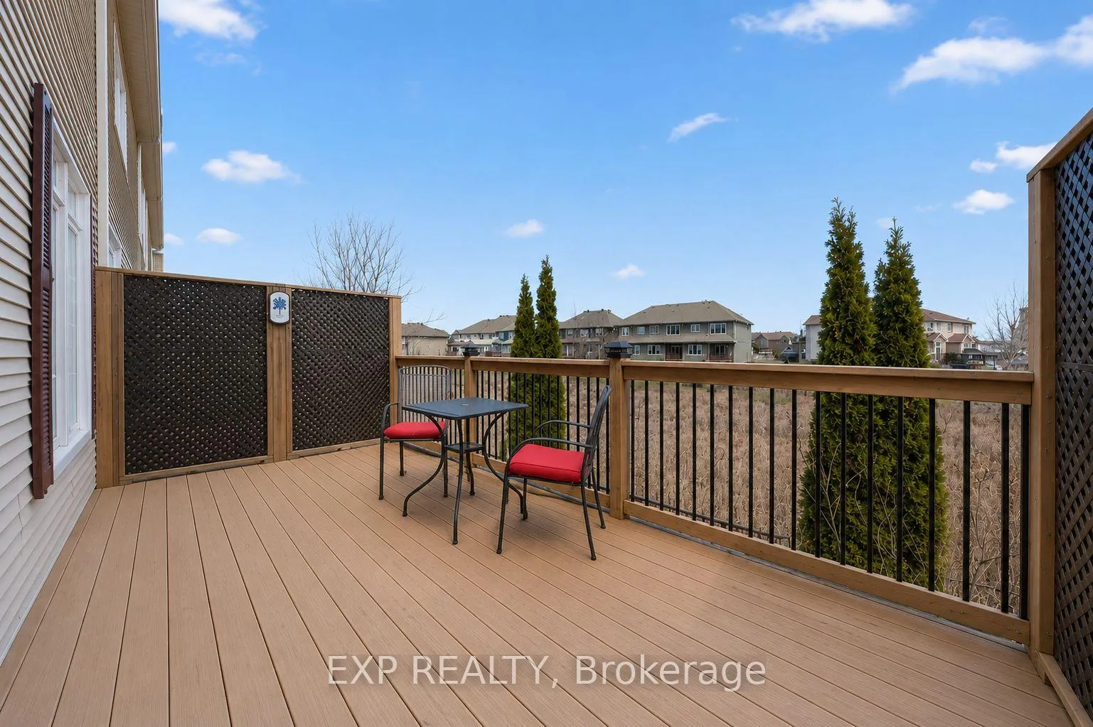 Photo 5 of 628 Pepperville Crescent, Ottawa, Kanata - Emerald Meadows/Trailwest — HOMEH