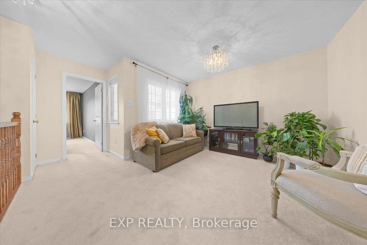 Photo 12 of 628 Pepperville Crescent, Ottawa, Kanata - Emerald Meadows/Trailwest — HOMEH