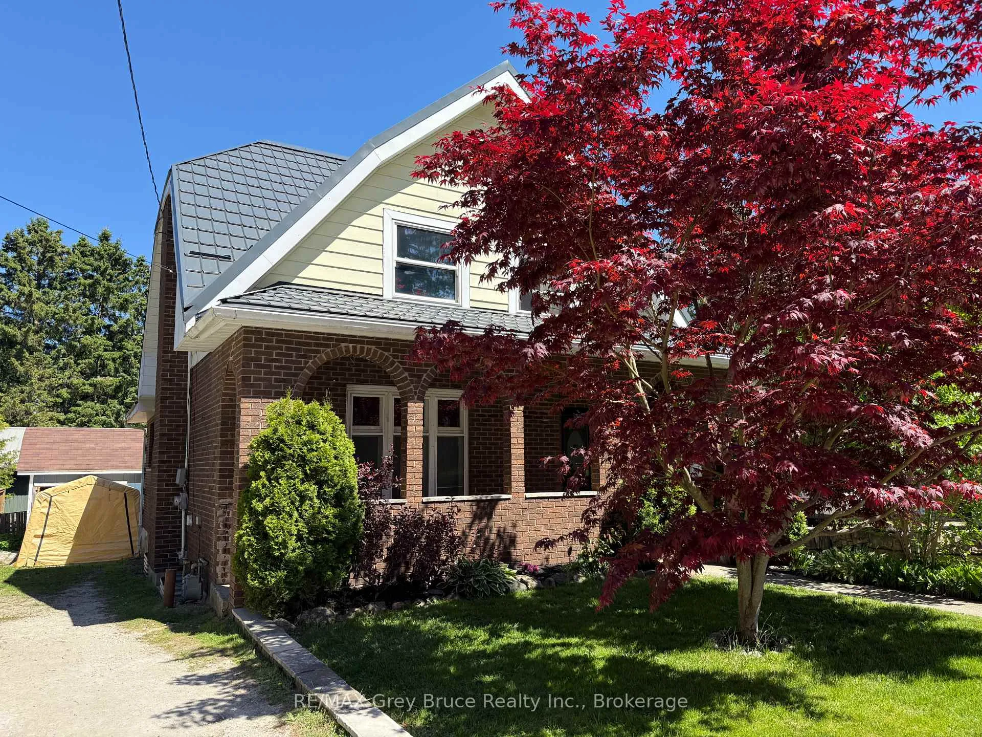 Photo of 1427 5th "A" Avenue W