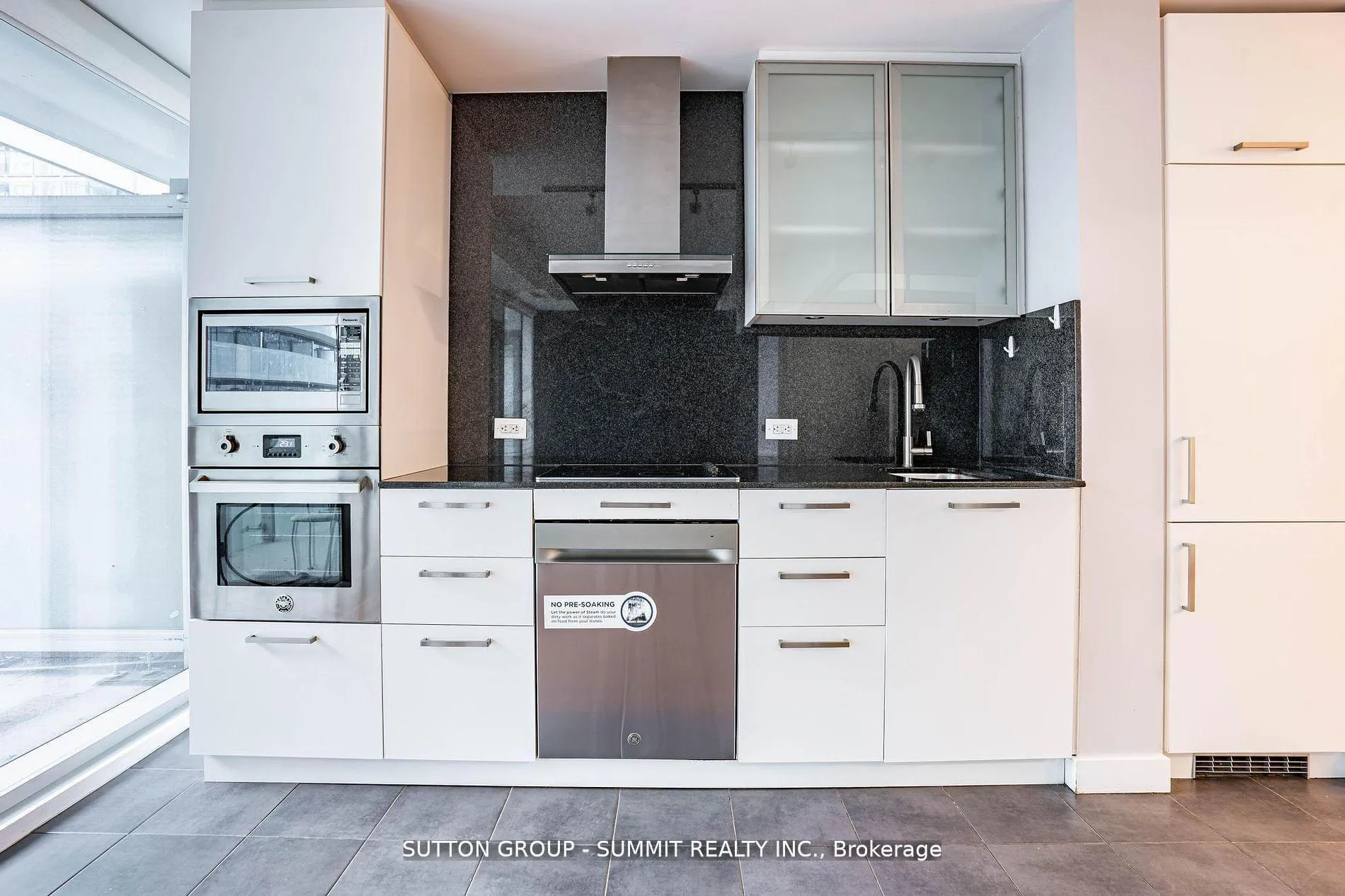 Photo 19 of Unit 1707, 14 York Street, Toronto, Waterfront Communities — HOMEH