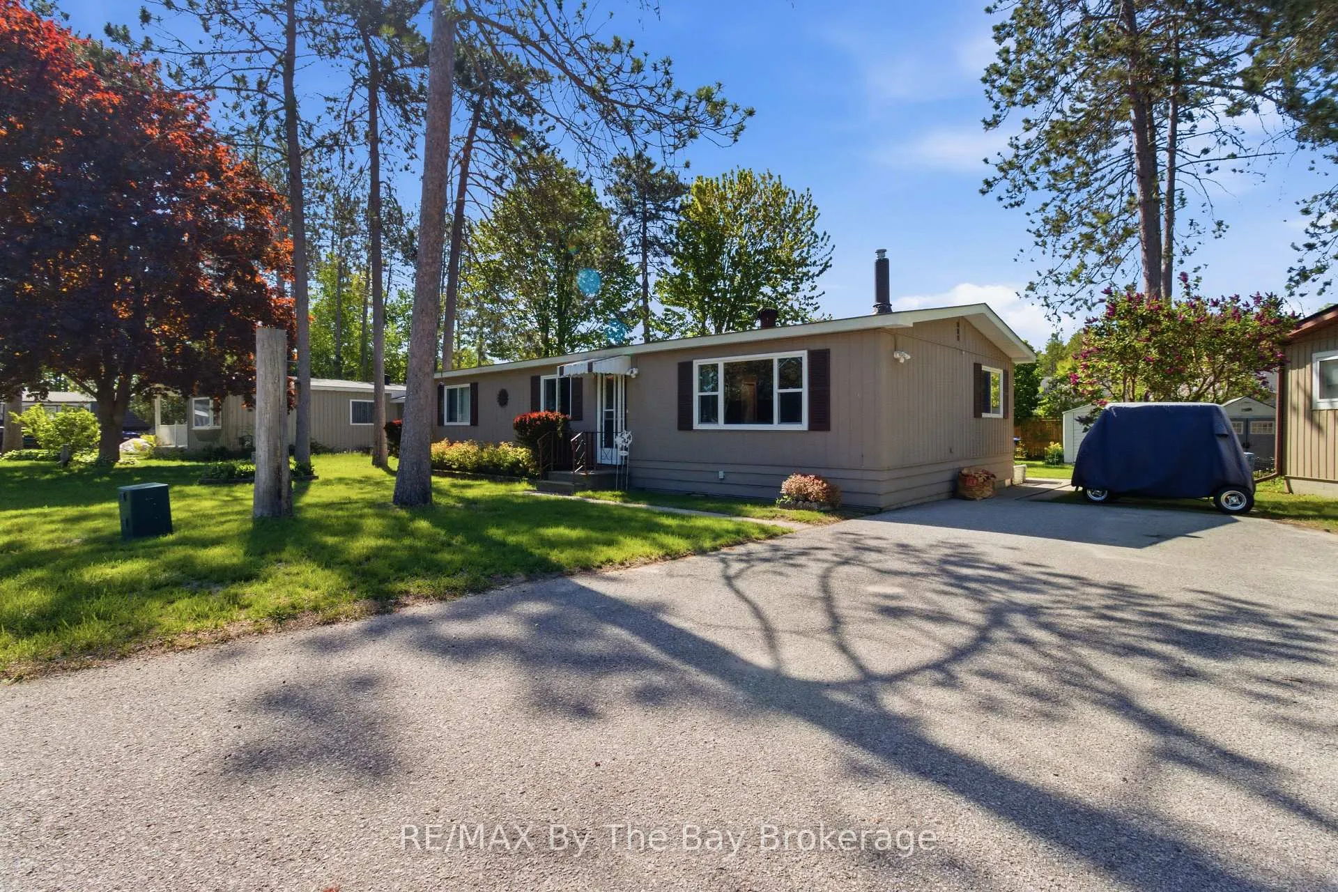 Photo 56 of 3 Golf Avenue, Wasaga Beach — HOMEH
