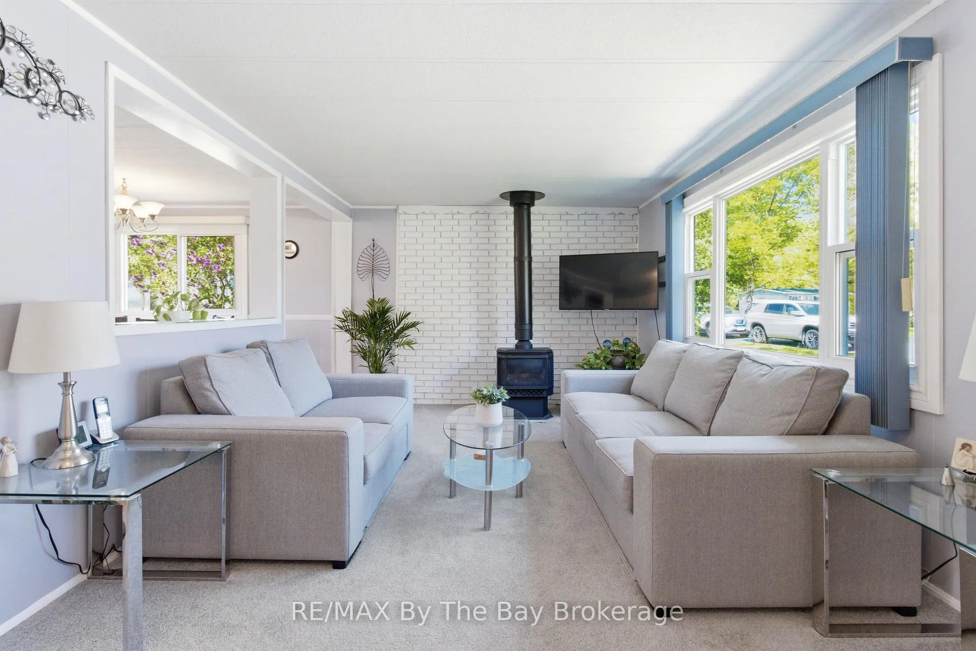 Photo 9 of 3 Golf Avenue, Wasaga Beach — HOMEH