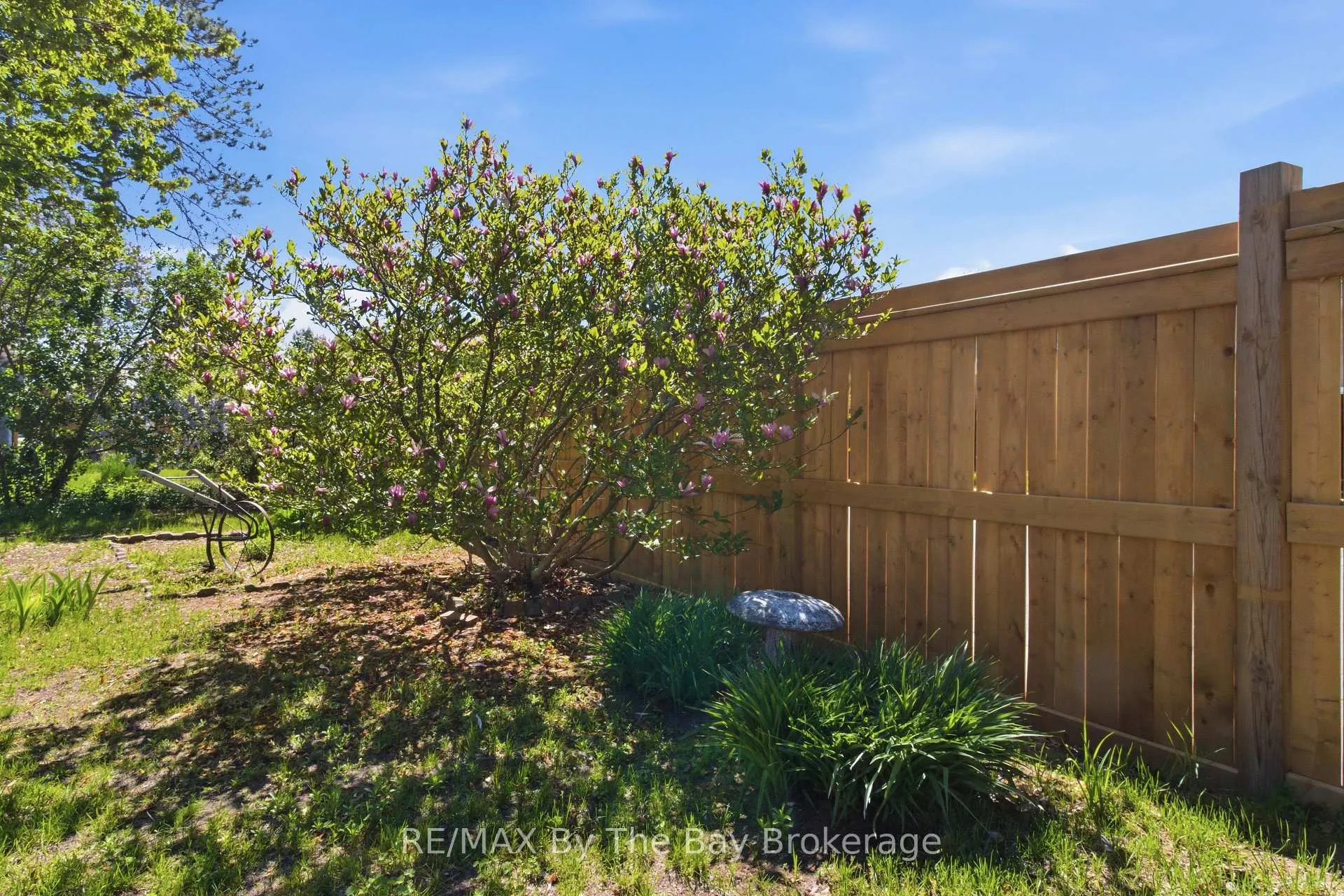Photo 41 of 3 Golf Avenue, Wasaga Beach — HOMEH
