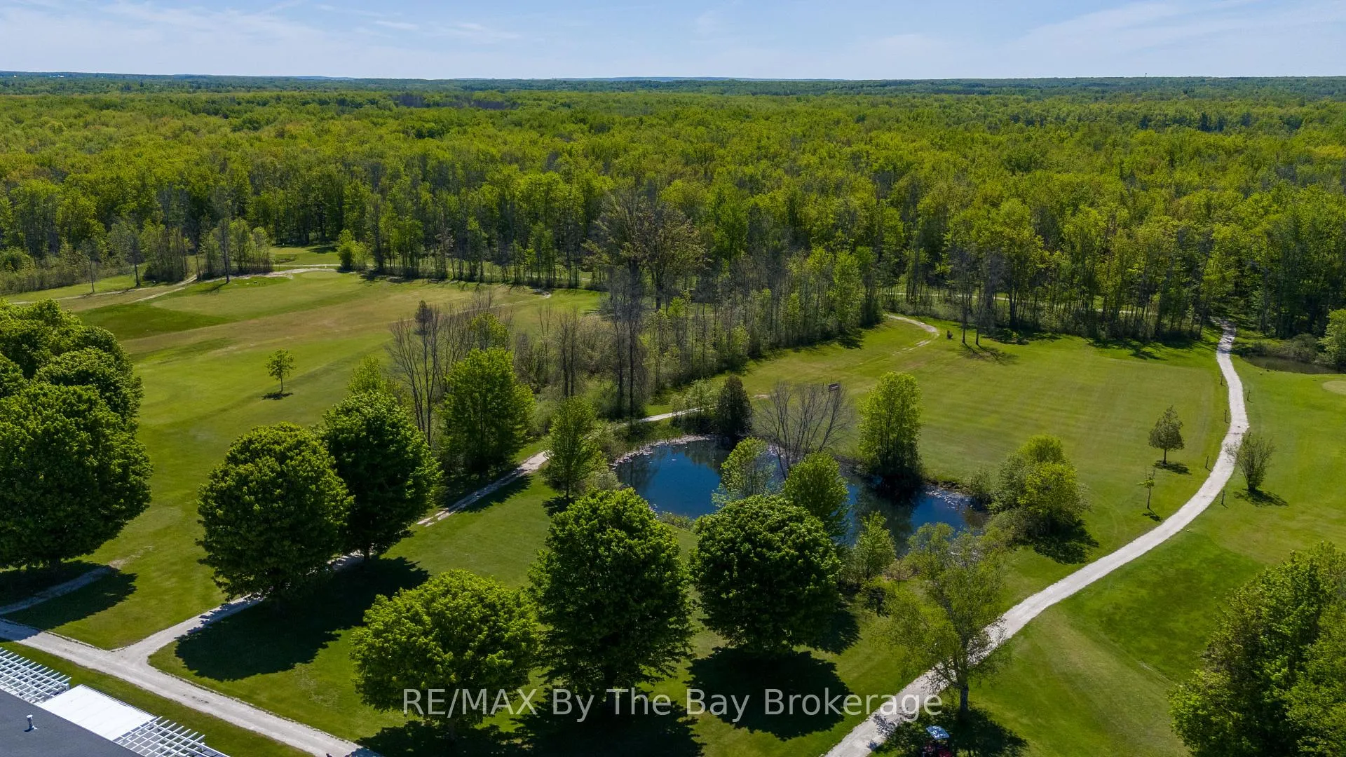 Photo 13 of 3 Golf Avenue, Wasaga Beach — HOMEH