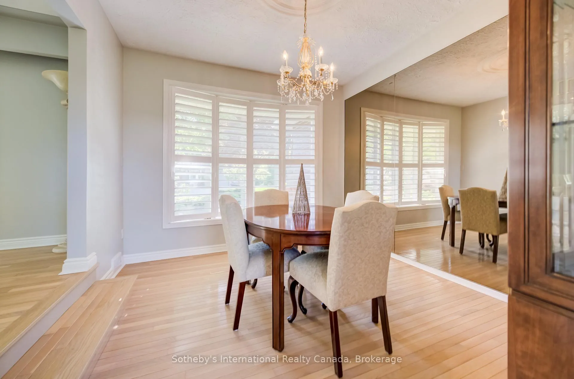 Photo 10 of 14 Viewmont Close, Kitchener — HOMEH