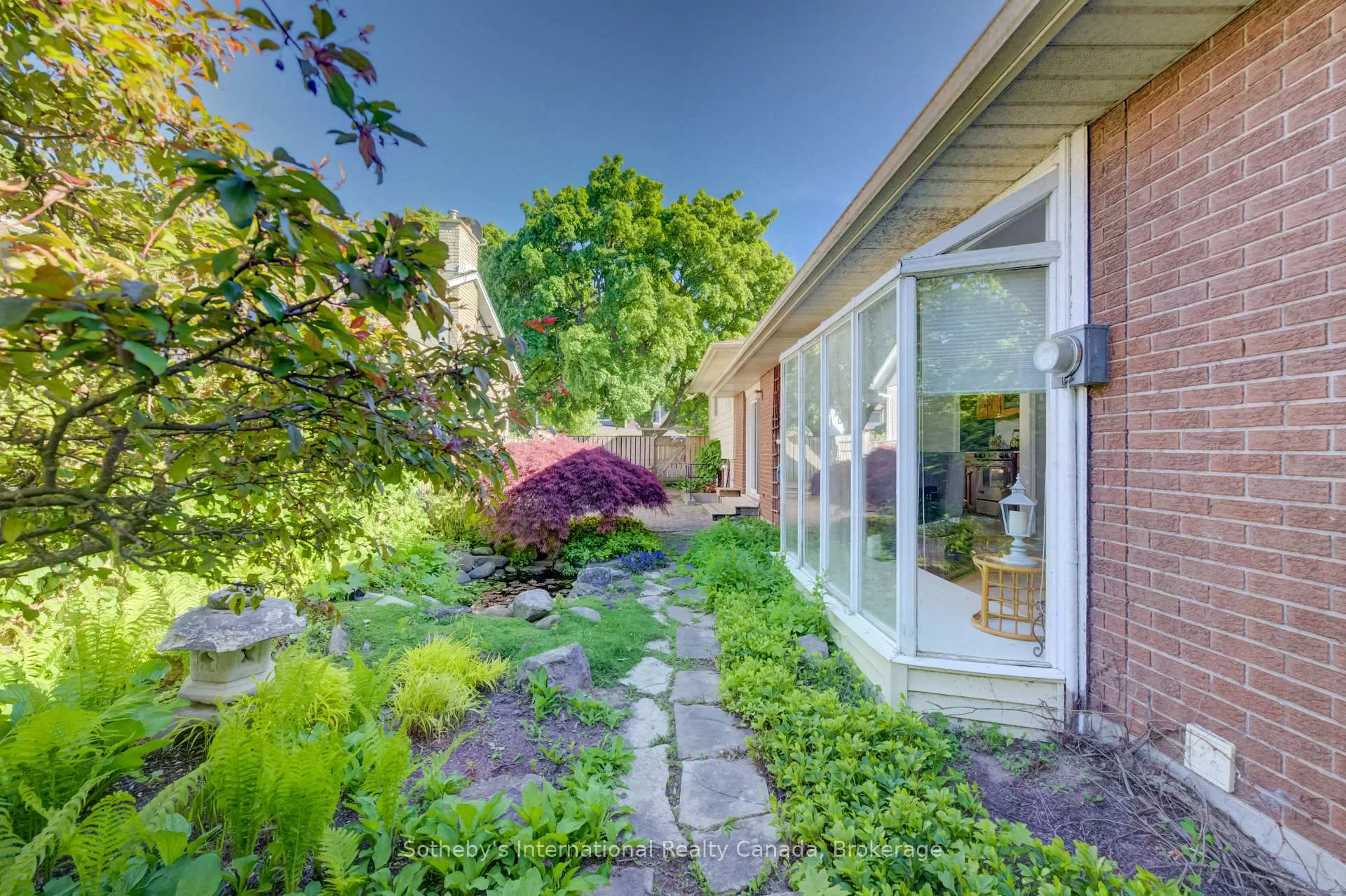 Photo 23 of 14 Viewmont Close, Kitchener — HOMEH