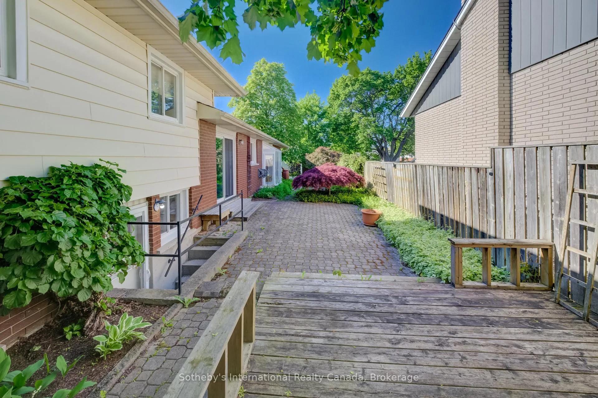 Photo 28 of 14 Viewmont Close, Kitchener — HOMEH