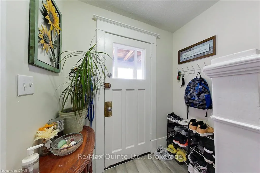 Photo 6 of 218 Coleman Street, Belleville, Belleville Ward — HOMEH