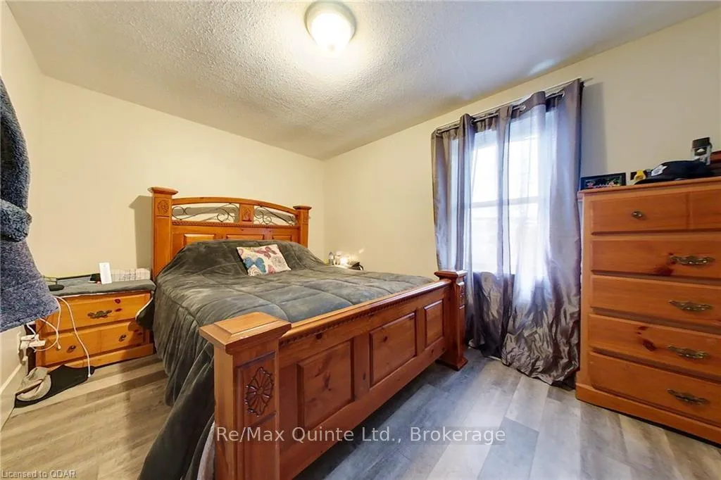 Photo 24 of 218 Coleman Street, Belleville, Belleville Ward — HOMEH