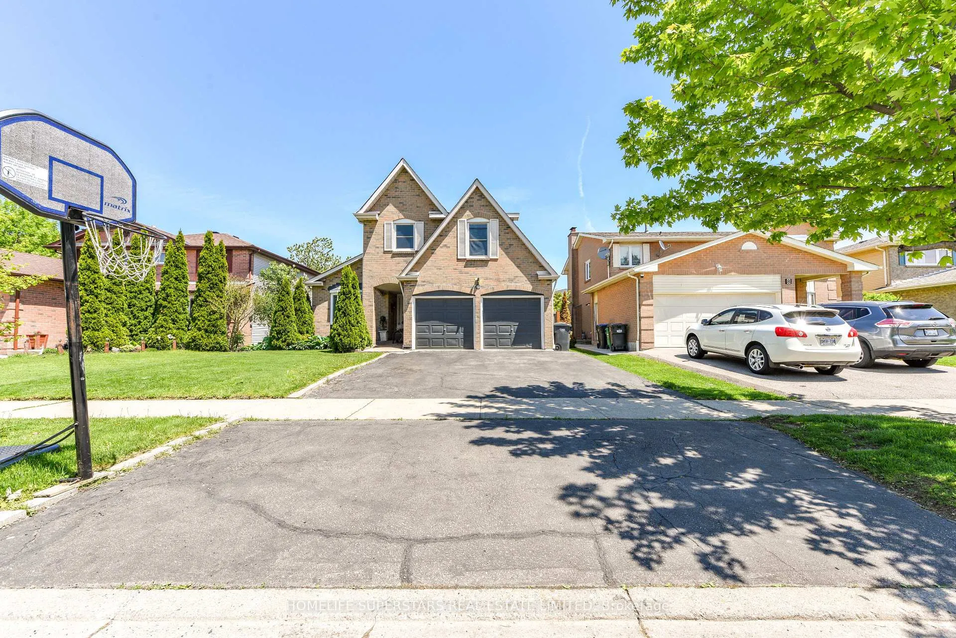 Photo 4 of 6 Farley Road, Brampton, Fletcher's West — HOMEH