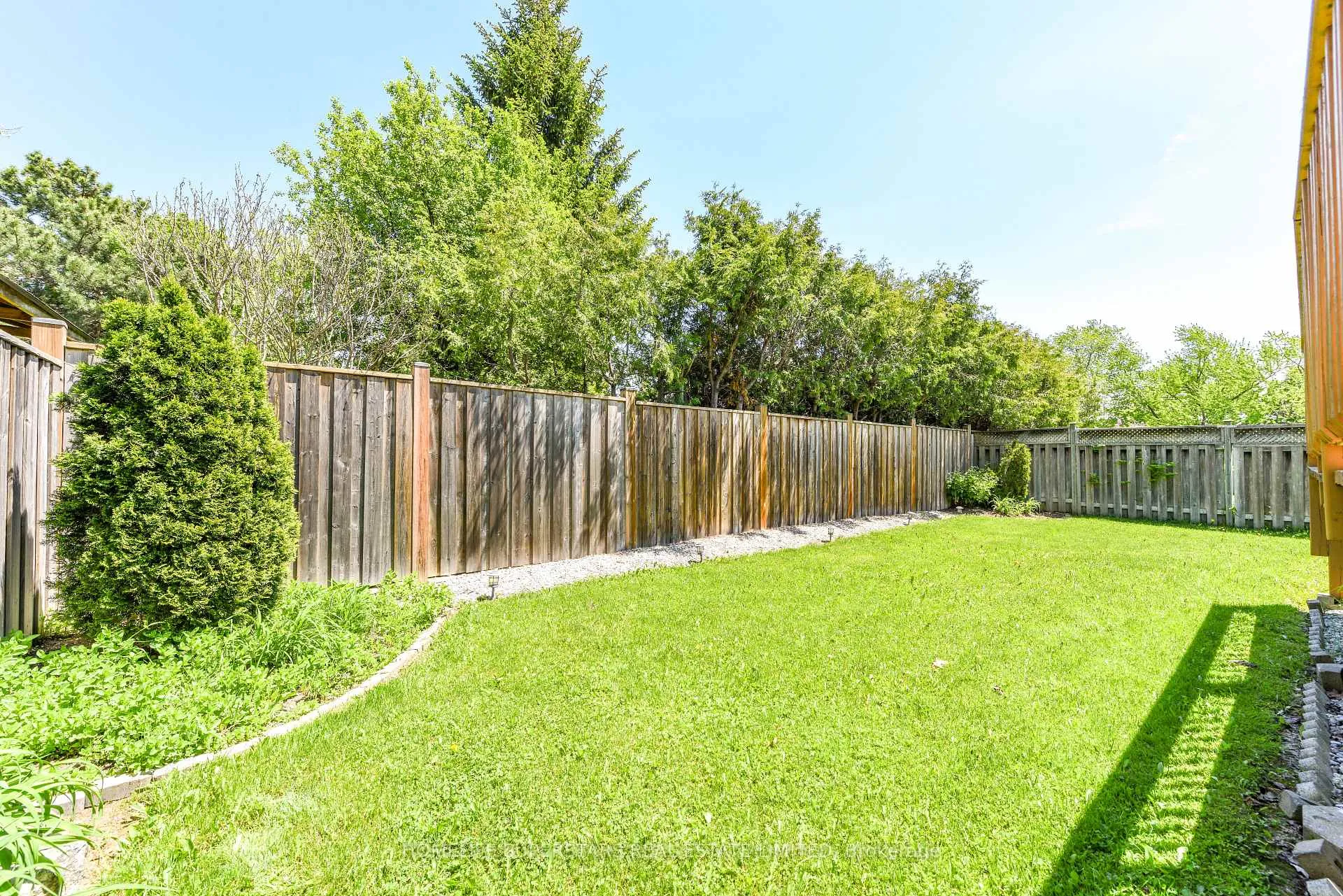 Photo 38 of 6 Farley Road, Brampton, Fletcher's West — HOMEH