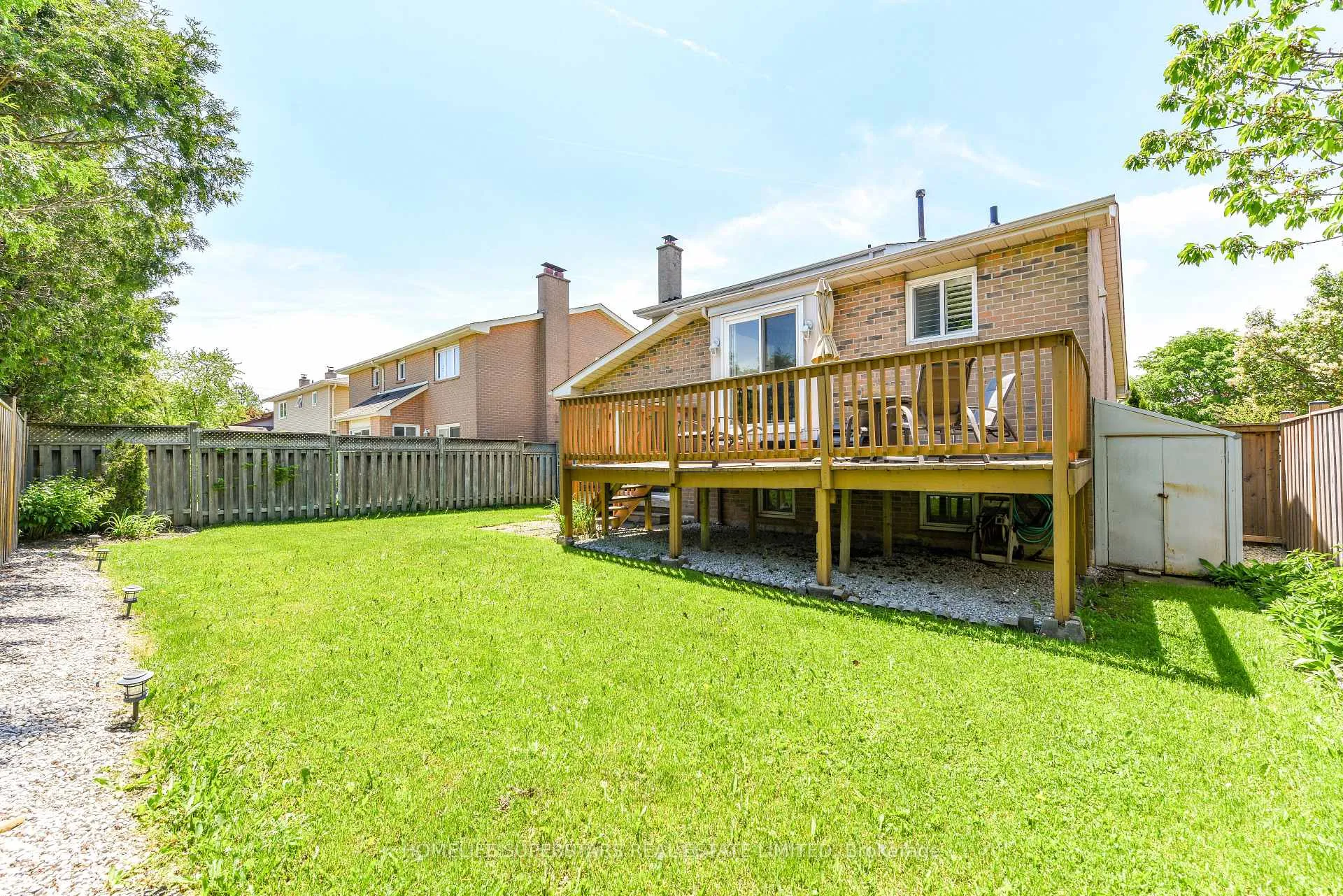Photo 39 of 6 Farley Road, Brampton, Fletcher's West — HOMEH