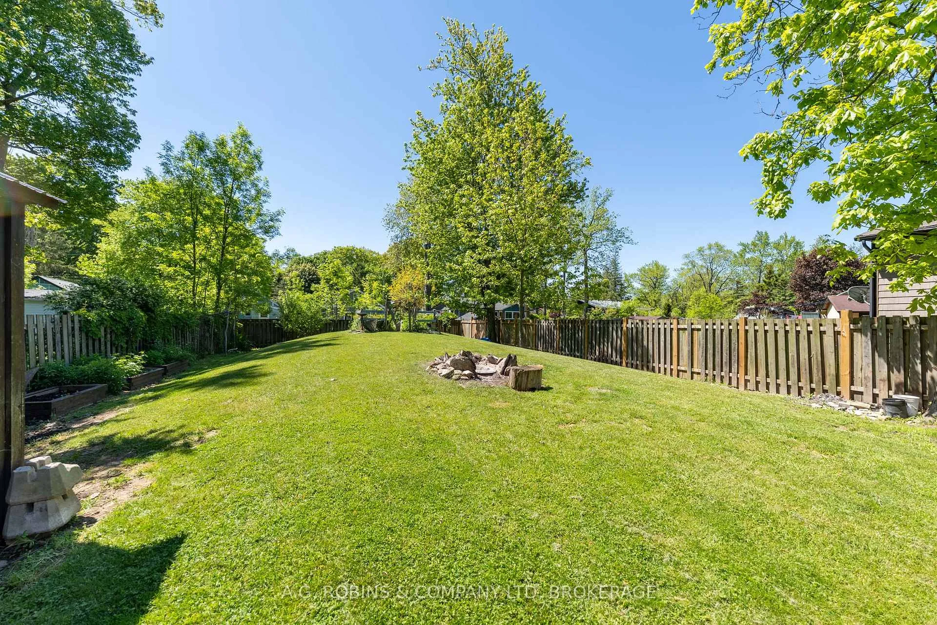 Photo 33 of 10585 Maplewood Drive, Wainfleet, Lakeshore — HOMEH