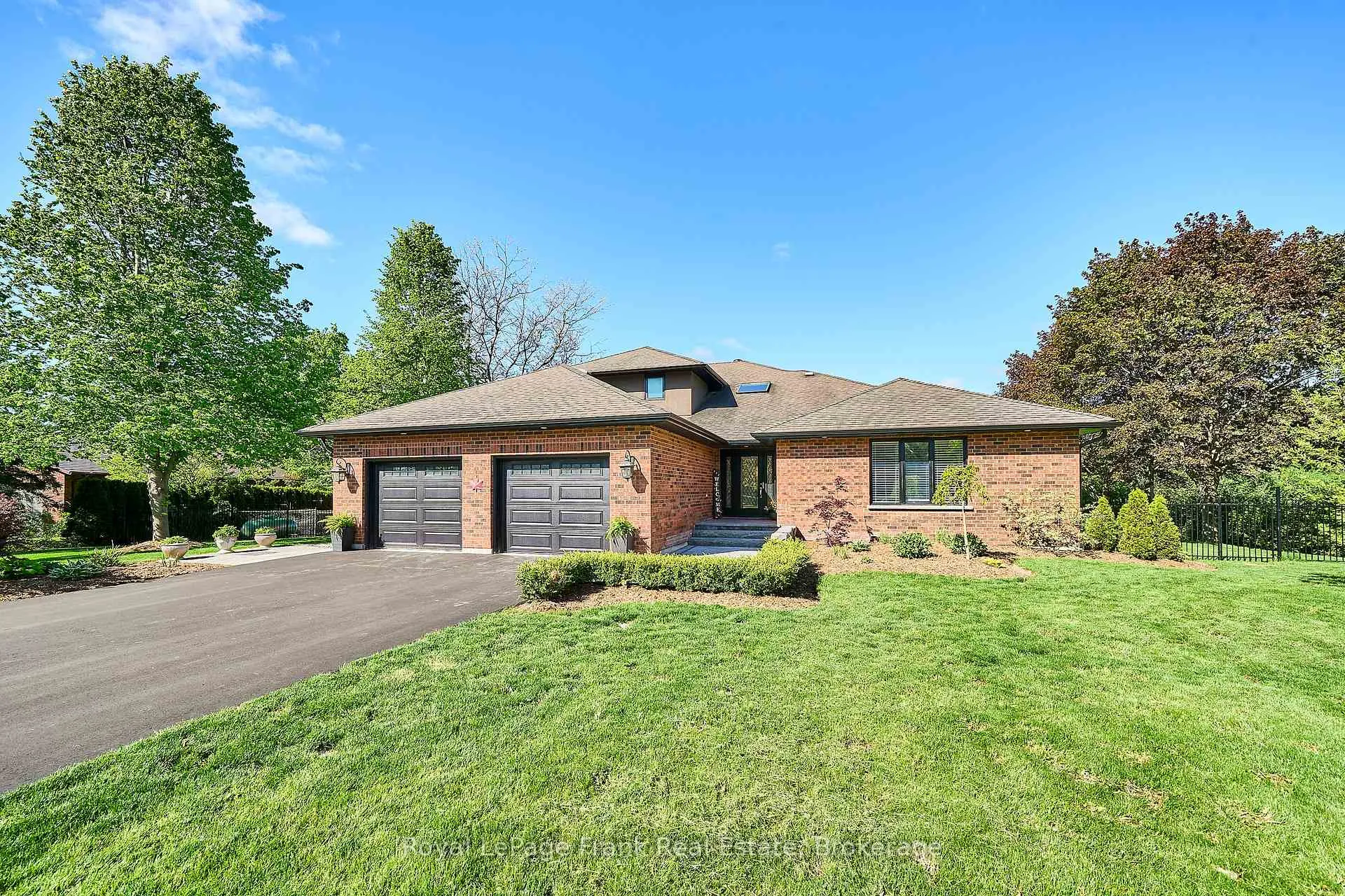 Photo 4 of 13 Werrydale Drive, Clarington, Rural Clarington — HOMEH
